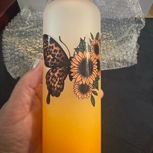 NIB Butterfly and Sunflower Ombre Tumbler